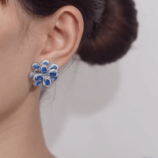 Hot Sale 50% OFF - Fashion Gradient Flower Earrings